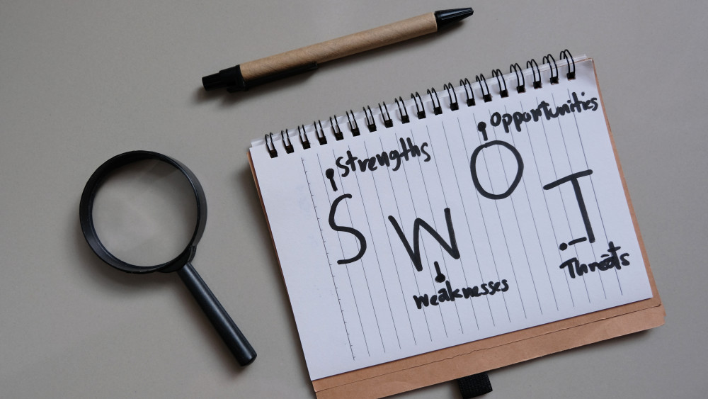 Comment réaliser son SWOT étape par étape : la clé du succès